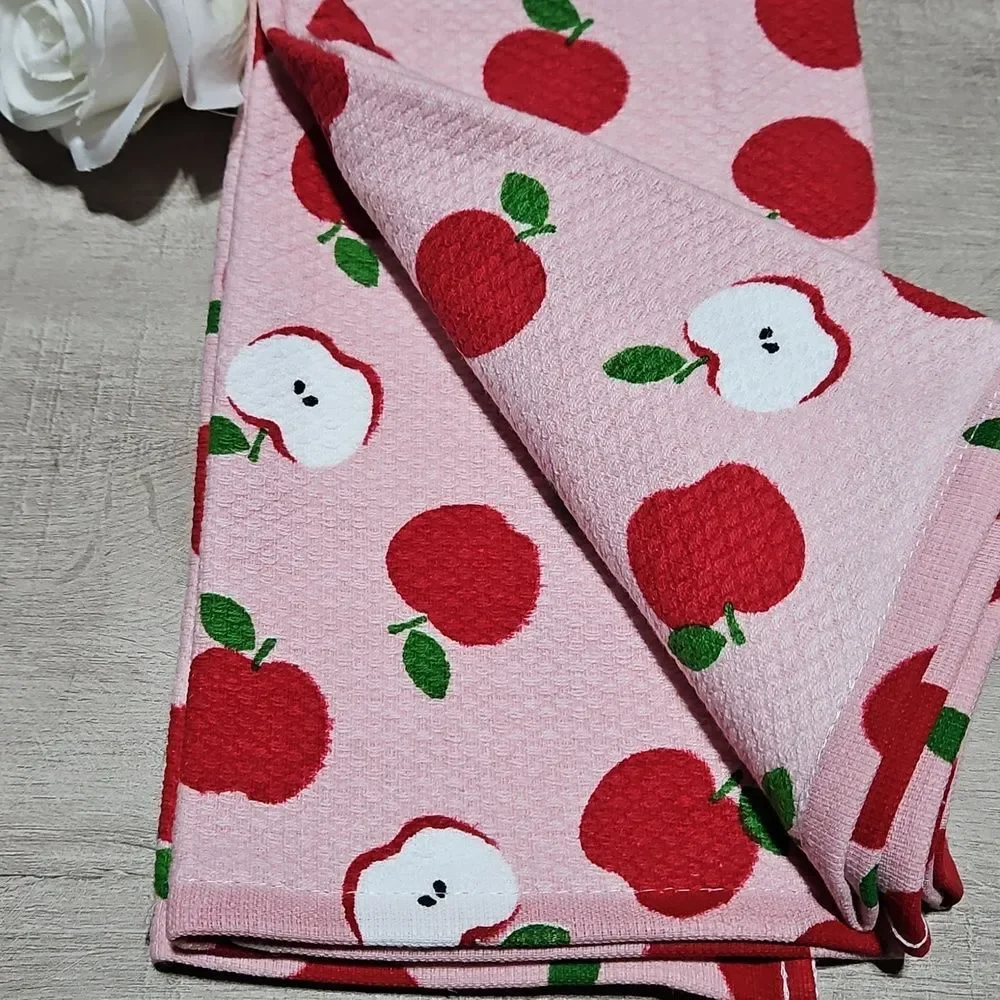 Kate Spade 🎁 Set Of 2 Pink Kitchen Towels with Red Apple Design